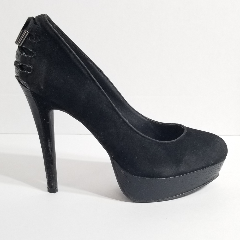 XOXO Black size 6.5 Suede Platform Heels